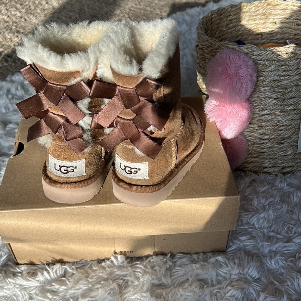 Toddler UGG Boot Bailey Bow